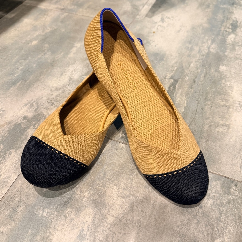 Rothy’s The Flat in Camel Captoe Classic Minimalist Round Ballet Flat Size 10 - Picture 2 of 8